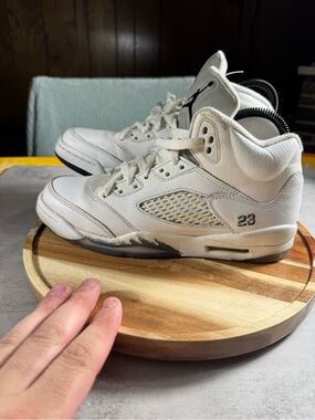 Jordan 5 Retro White Metallic Silver 2015 6.5y/ womens 8  - READ DESCRIPTION
